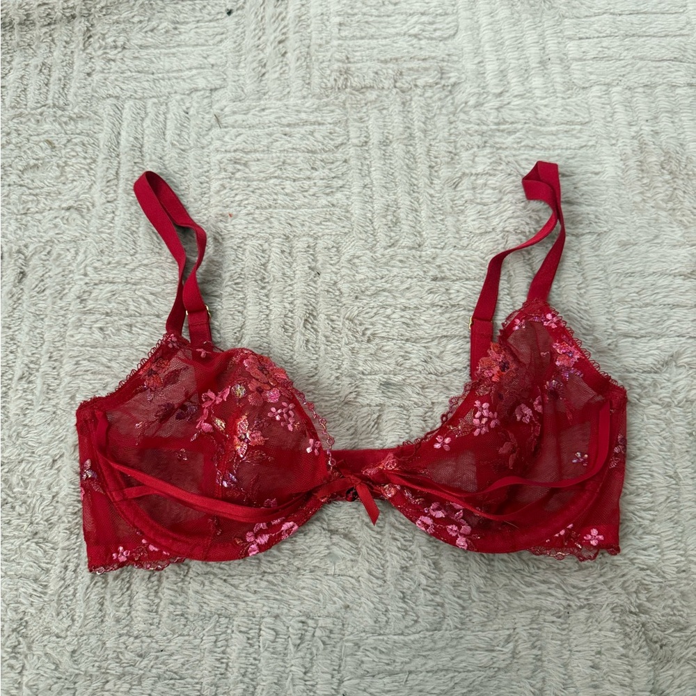 Victoria's Secret Red Floral Lace Bra